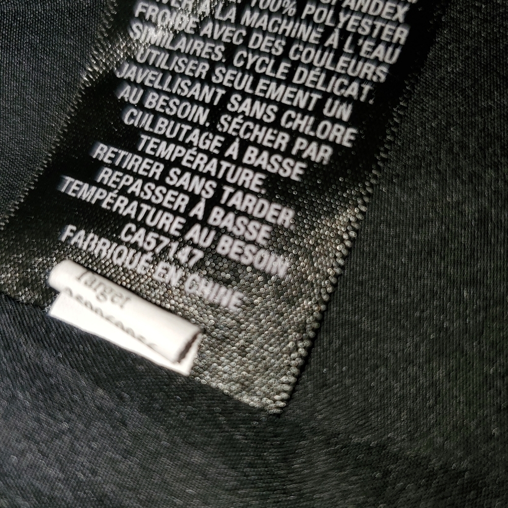Large Mossimo Vest - Picture 7 of 7